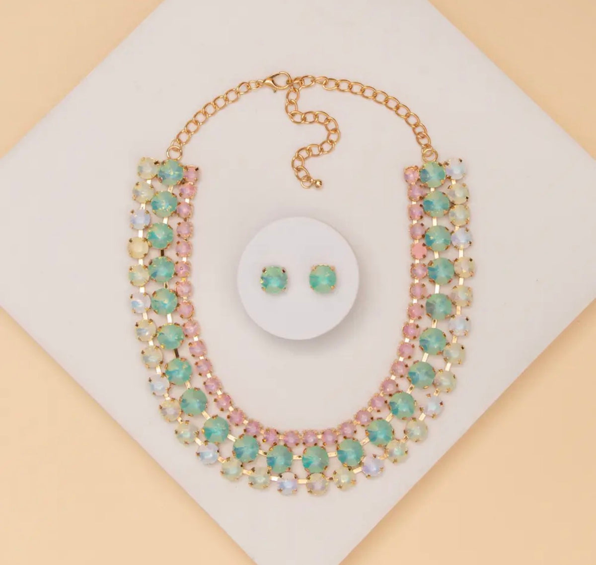 Multi Strand 4-Claw Crystal Mint/Gold Necklace Set