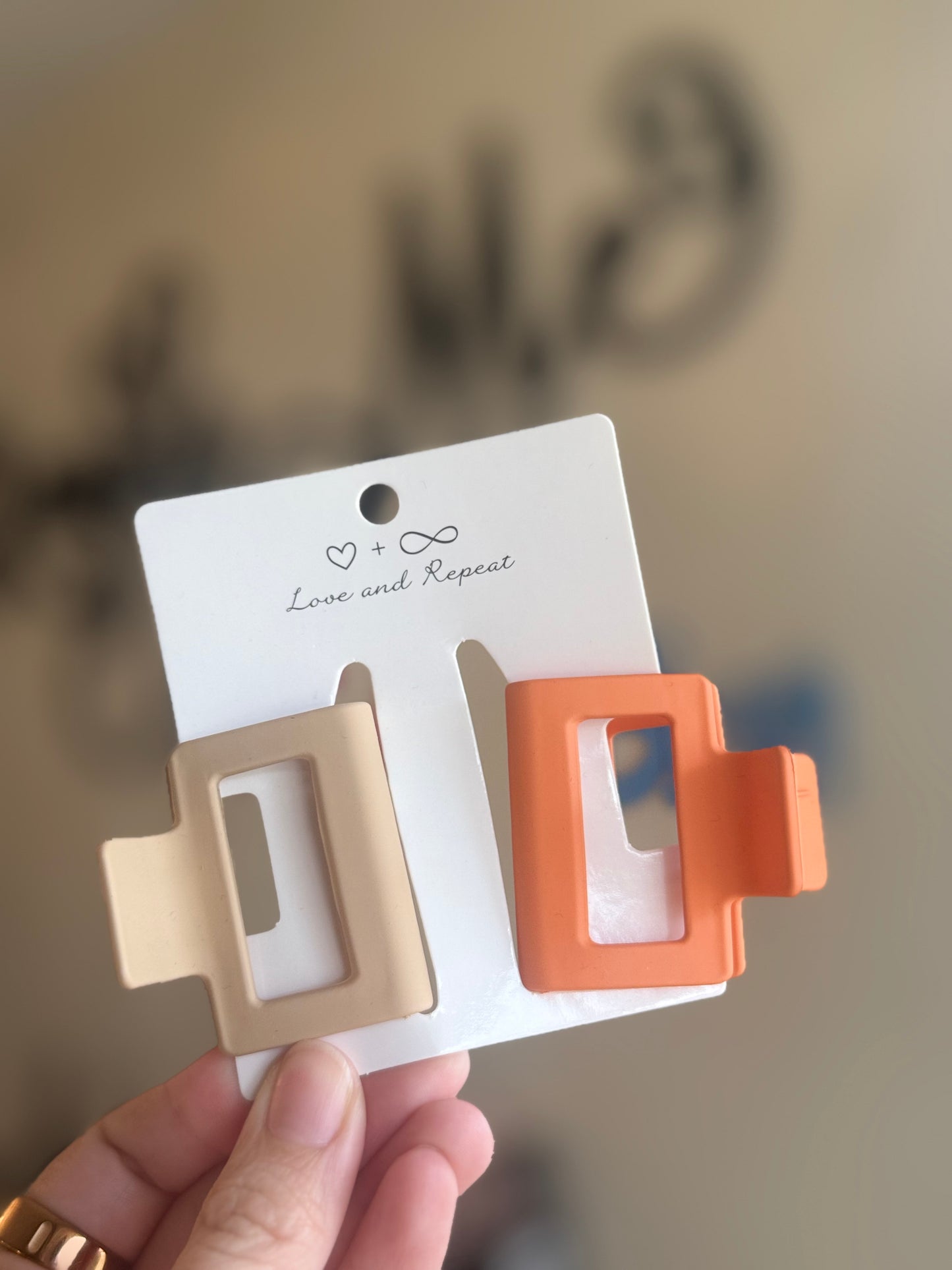 Love & Repeat Clip Set