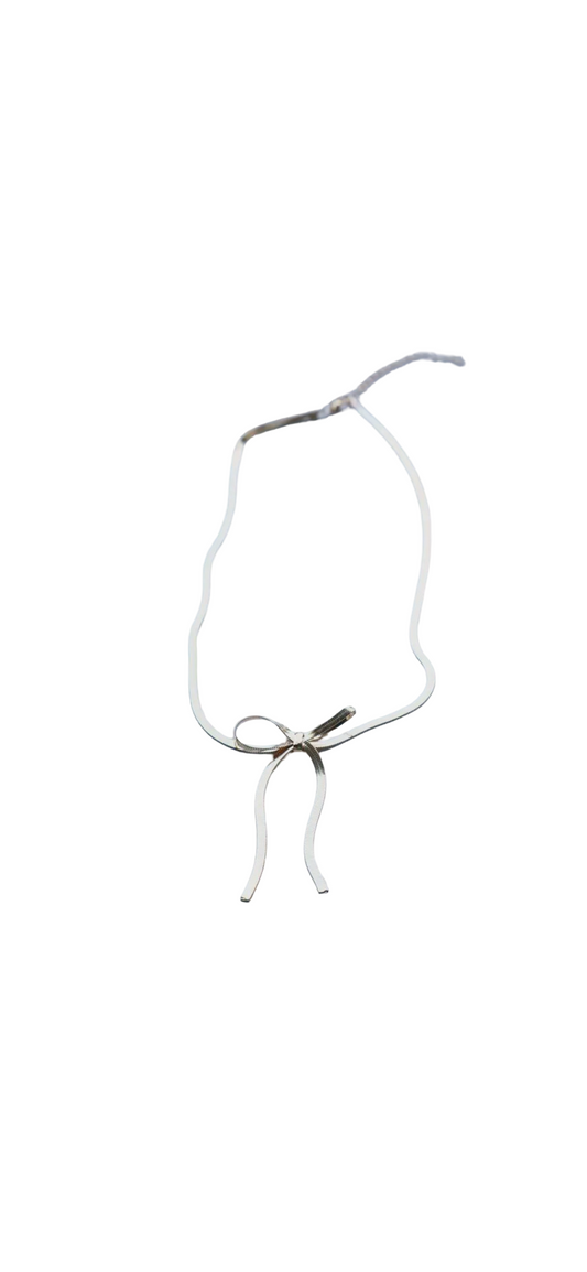 Tessel Chain Bow Necklace