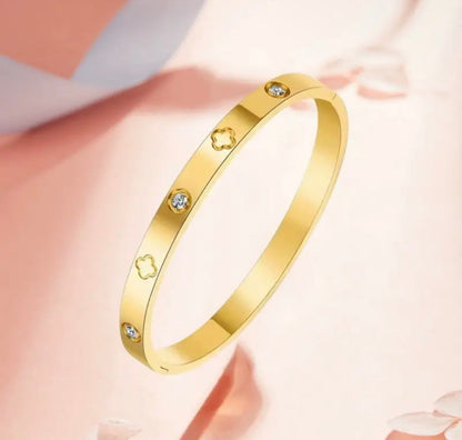 18K Non-Tarnish Waterproof Stainless Steel Bangle
