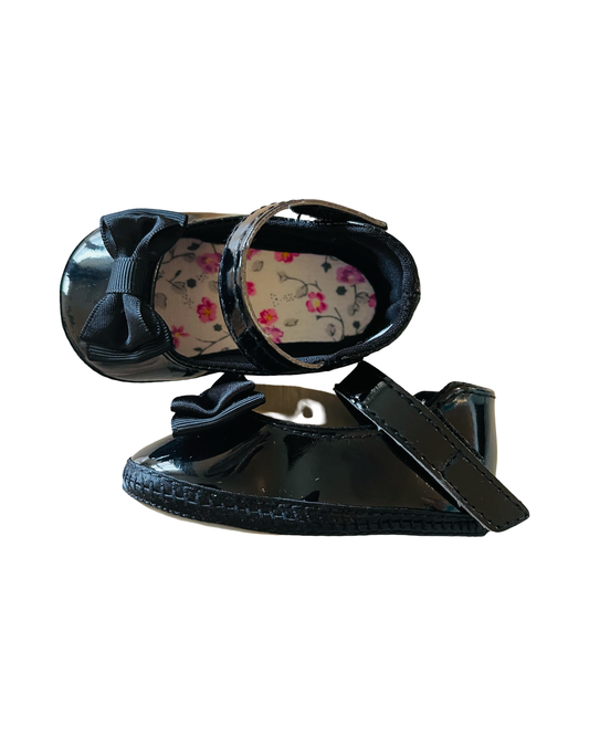 Baby Deer Black Shoes with Bow