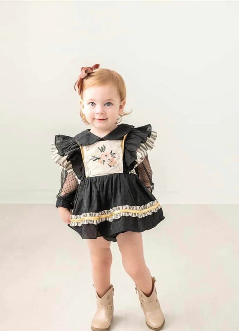 Evie’s Closet Halloween Web/Floral Panel Bubble