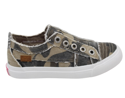 Natural Camo Canvas Blowfish Sneaker